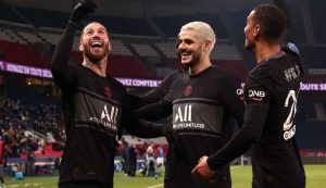 Sergio Ramos e Mauro Icardi festeggiano una rete con la maglia del Paris Saint Germain - Foto ANSA - Dotsport.it