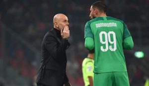 Stefano Pioli a colloquio con Gigio Donnarumma - Foto Lapresse - Dotsport.it