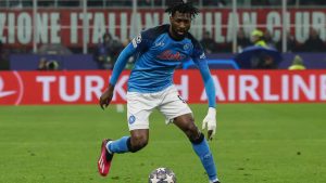 Zambo Anguissa con la maglia del Napoli - Foto ANSA - Dotsport.it