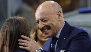 Beppe Marotta felice a bordo campo - Foto ANSA - Dotsport.it