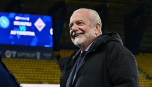 Napoli, De Laurentiis criticato sui social.