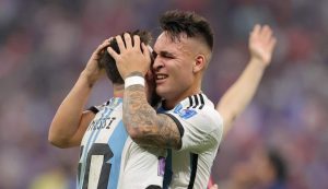 Lautaro Martinez e Leo Messi - Foto ANSA - Dotsport.it