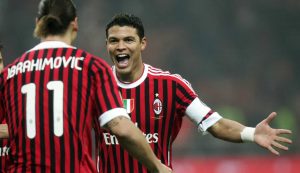 Thiago Silva festeggia con Zlatan Ibrahimovic un goal segnato con la maglia del Milan - Foto ANSA - Dotsport.it