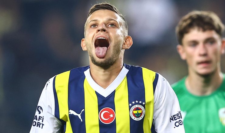Napoli, idea Szymanski dal Fenerbahçe per sostituire Osimhen.