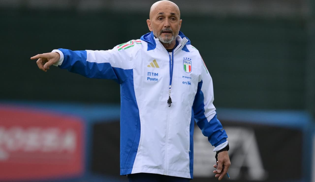 Luciano Spalletti in un allenamento della Nazionale - Foto Lapresse - Dotsport.it