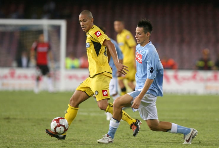 Inler in campo in un Napoli vs Udinese - Foto Lapresse - Dotsport.it