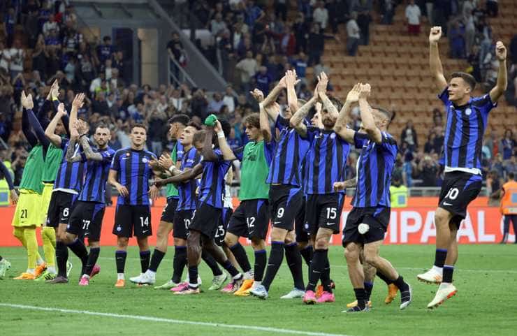 L'Inter saluta i tifosi - Foto ANSA - Dotsport.it