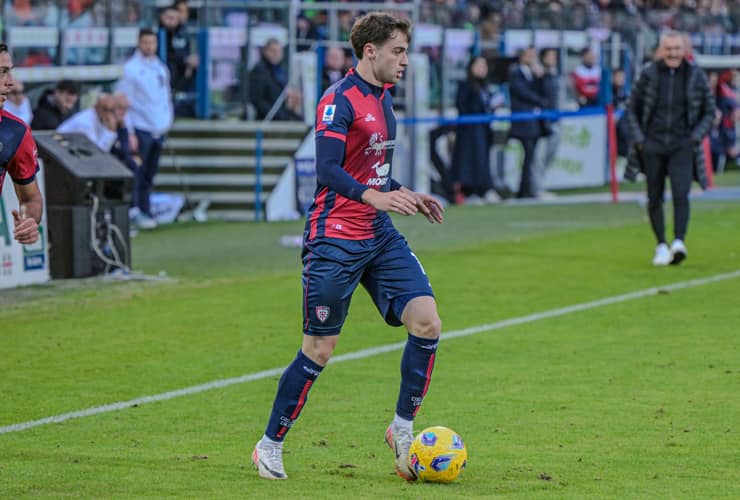 Oristanio in campo con la maglia del Cagliari - Foto Lapresse - Dotsport.it