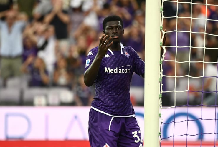 Alfred Duncan in campo con la maglia della Fiorentina - Foto Lapresse - Dotsport.it