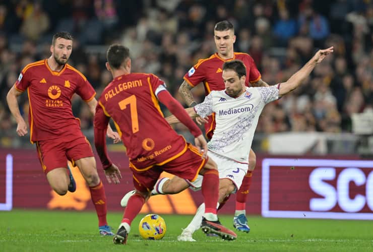 Giacomo Bonaventura in campo con la maglia della Fiorentina - Foto Lapresse - Dotsport.it