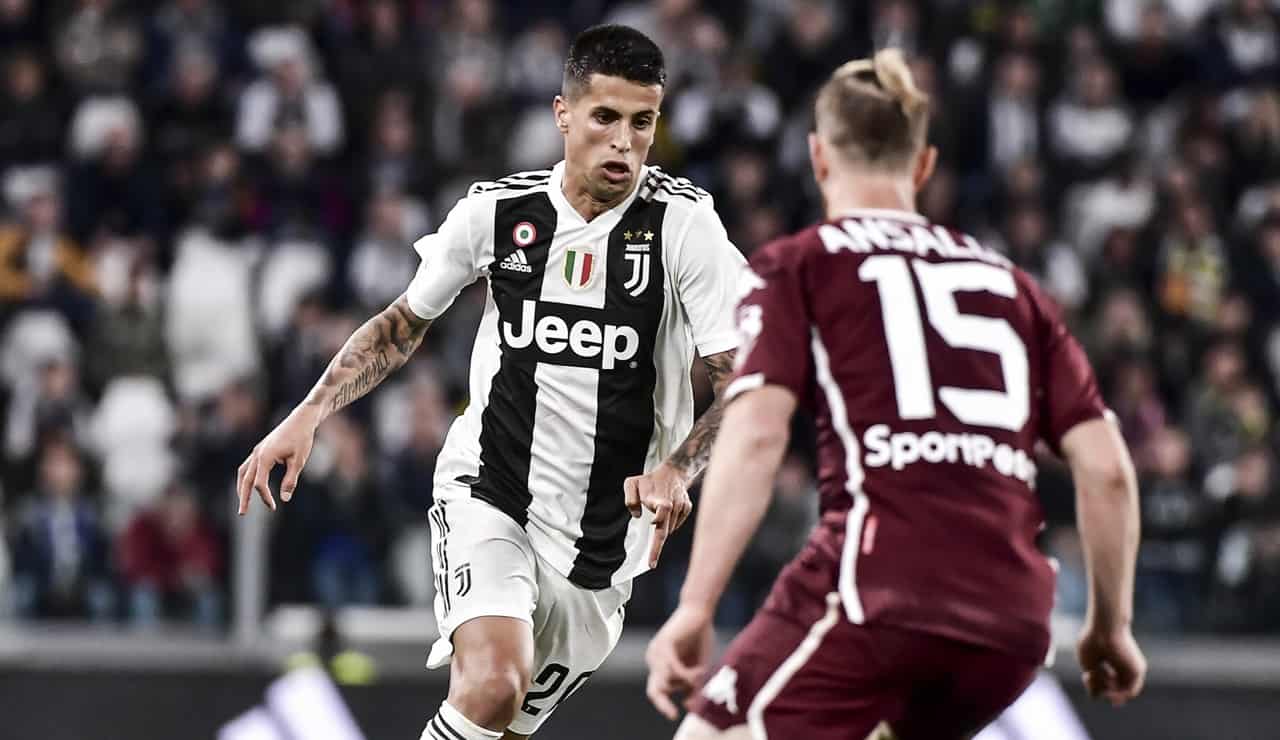 Joao Cancelo in campo con la maglia della Juve - Foto Lapresse - Dotsport.it