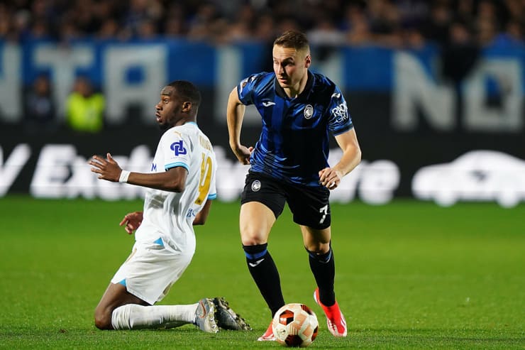 Teun Koopmeiners in campo con la maglia dell'Atalanta - Foto Lapresse - Dotsport.it