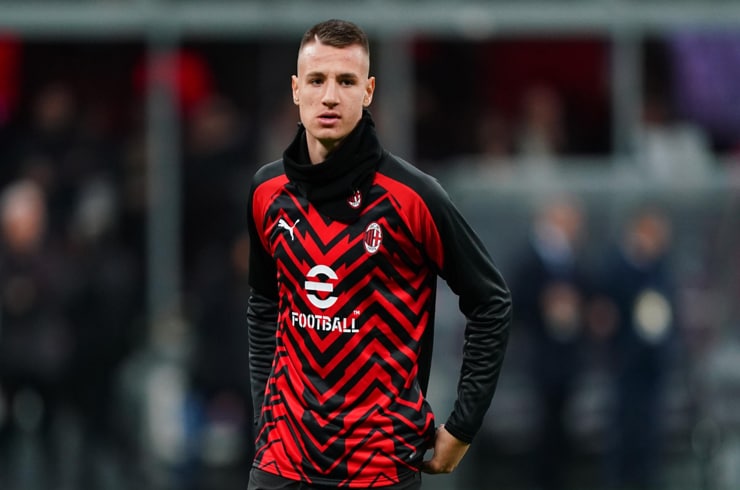 Francesco Camarda in campo con la maglia del Milan - Foto Lapresse - Dotsport.it