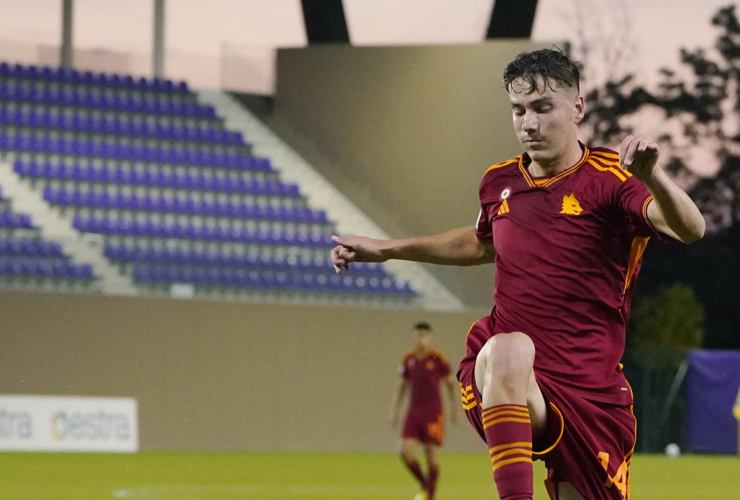 Oliveras con la maglia della Primavera della Roma - Foto Lapresse - Dotsport.it