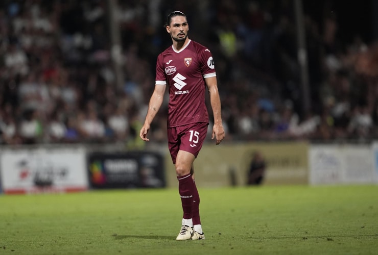 Sazanov in campo con la maglia del Torino - Foto Lapresse - Dotsport.it