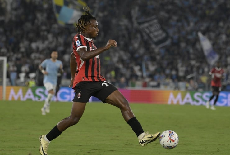 Chukwueze in campo con la maglia del Milan - Foto Lapresse - Dotsport.it