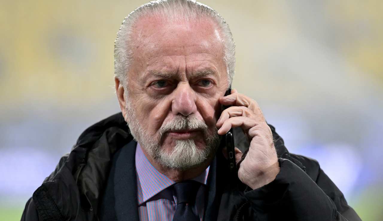 Napoli, De Laurentiis chiude l'affare con la Juventus.