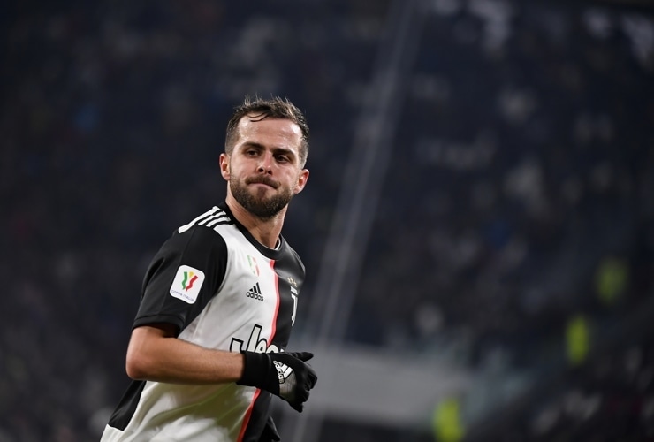 Miralem Pjanic con la maglia della Juventus - Foto Lapresse - Dotsport.it