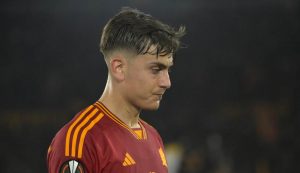 Paulo Dybala in campo con la maglia della Roma- Foto Lapresse - Dotsport.it