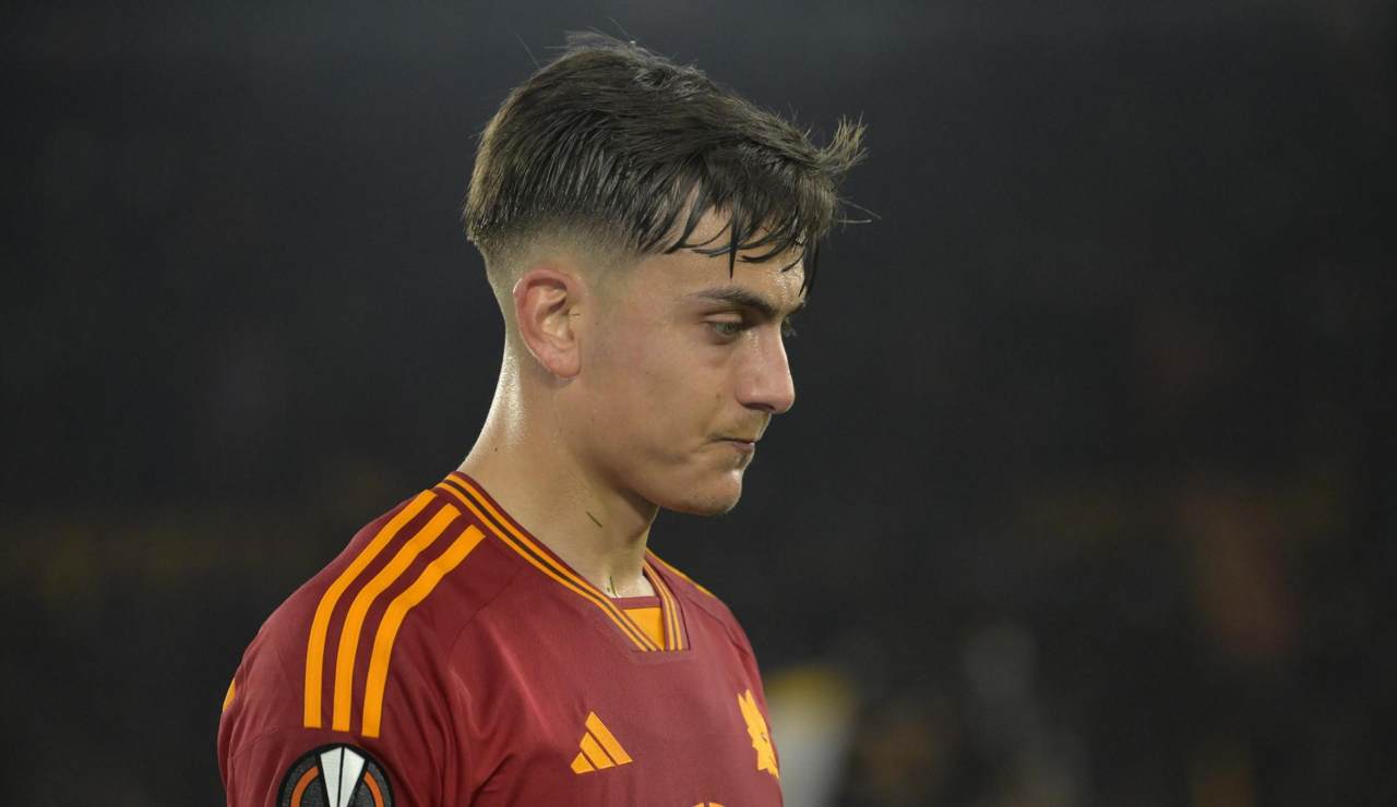 Paulo Dybala in campo con la maglia della Roma- Foto Lapresse - Dotsport.it