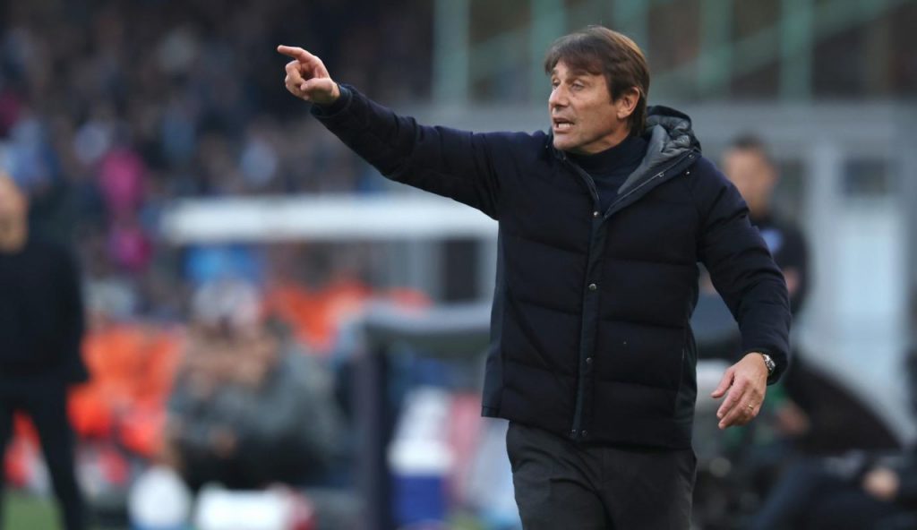 Conte non vuole firmare: ribaltone totale per il Napoli | Cambiamento epocale in panchina