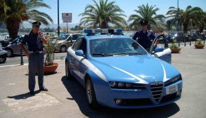 Volante della polizia - Ansa - Dotsport.it